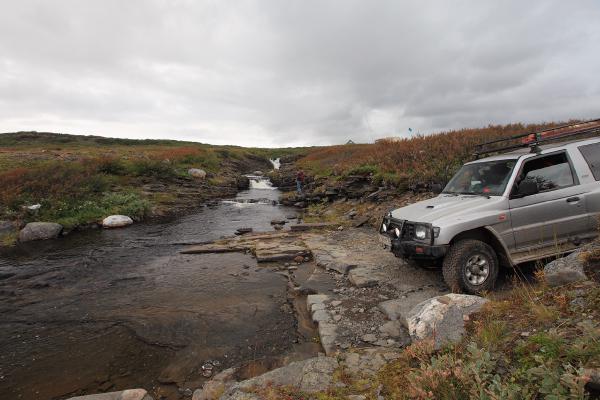 Once again only fords to cross the rivers here. Not a single bridge.